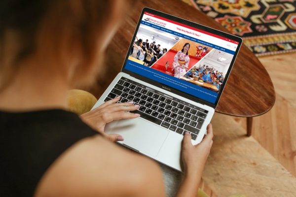 Website Trung tâm Nhật ngữ Hikari